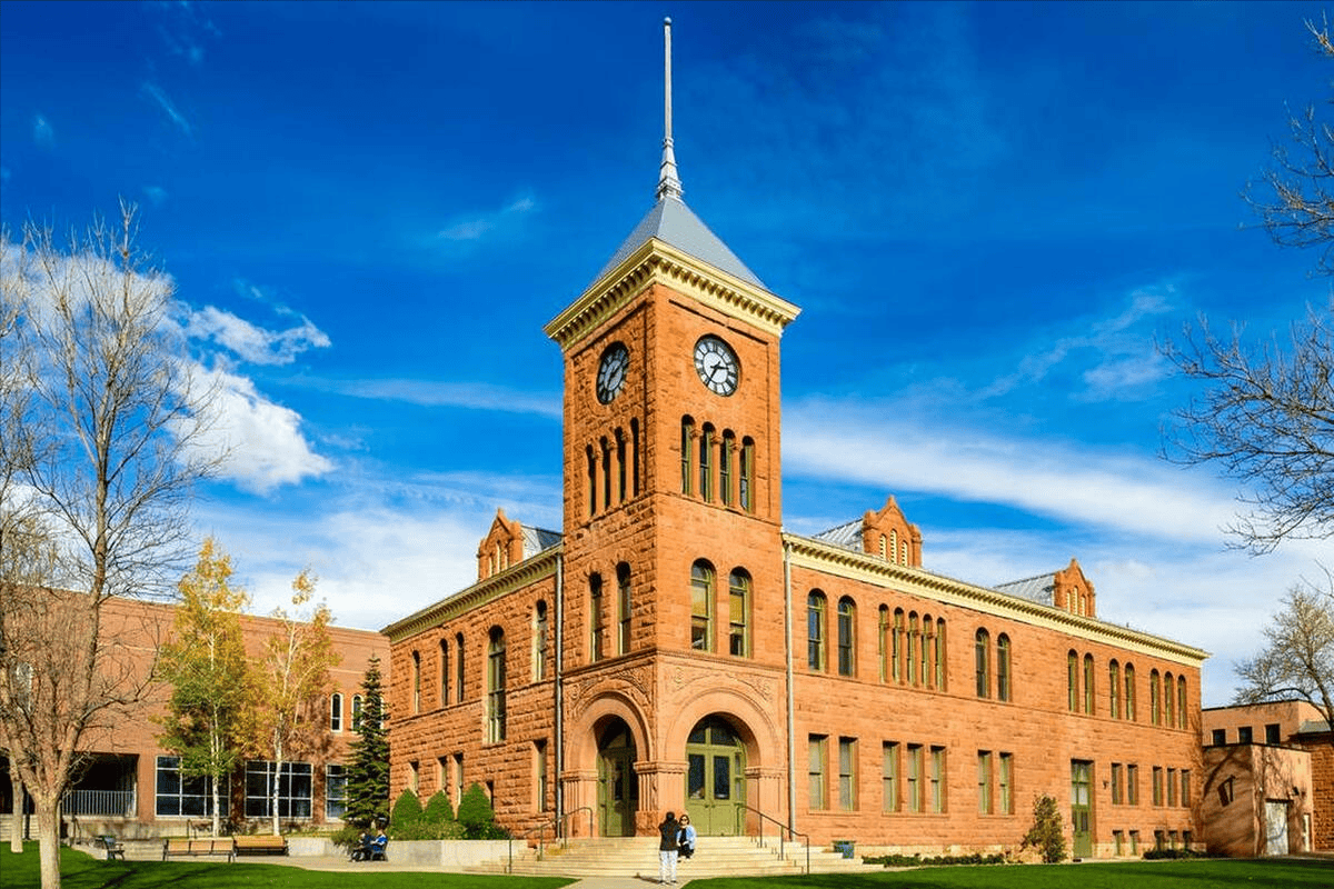 洛约拉马利蒙特大学